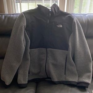 North Face Denali 2 Jacket- Black/Gray